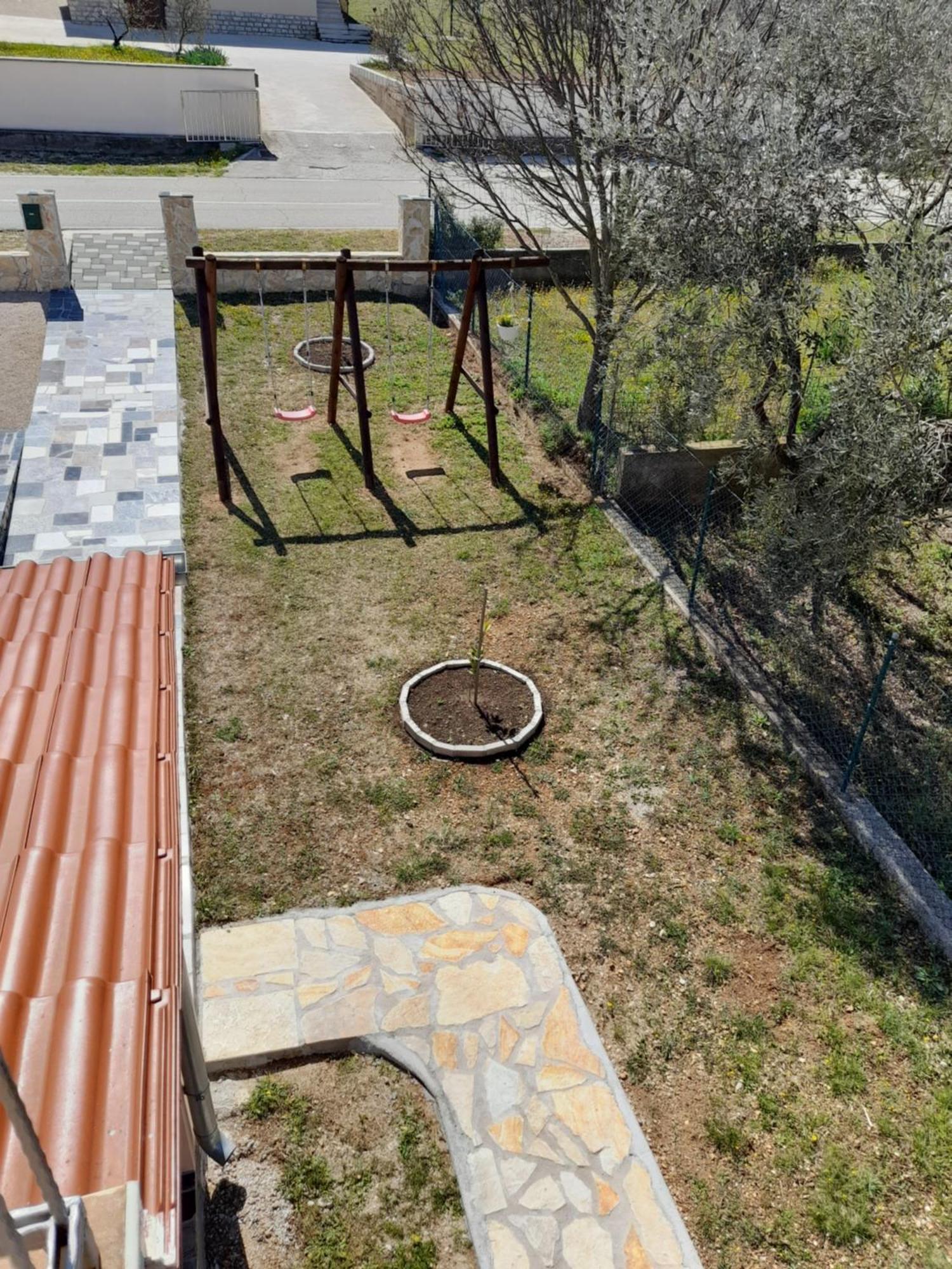 Loren Pirovac Exterior foto